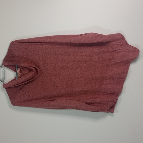 🍂 SJS. Crowl neck Sweater Knit with Button Sleeve & asymmetrical hem Size 2X - Picture 2 of 8